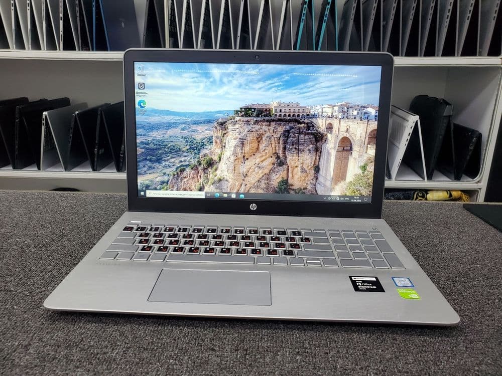 Hp Pavilion Laptop — 1