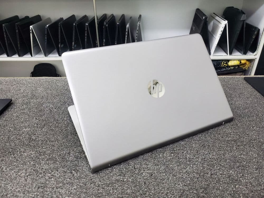 Hp Pavilion Laptop — 3