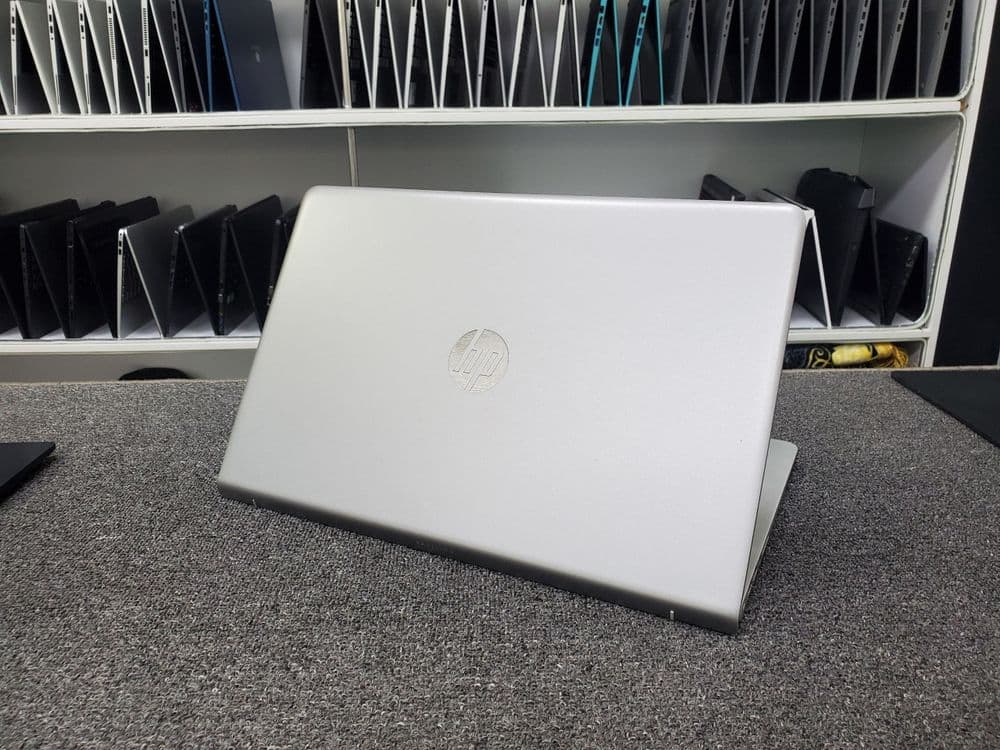 Hp Pavilion Laptop — 6