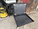 * 8-портовая IP-удаленная KVM-консоль Raritan 17-дюйм