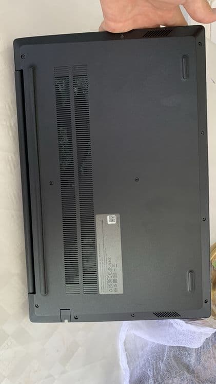 Lenovo v15 g4 amn sotiladi — 4