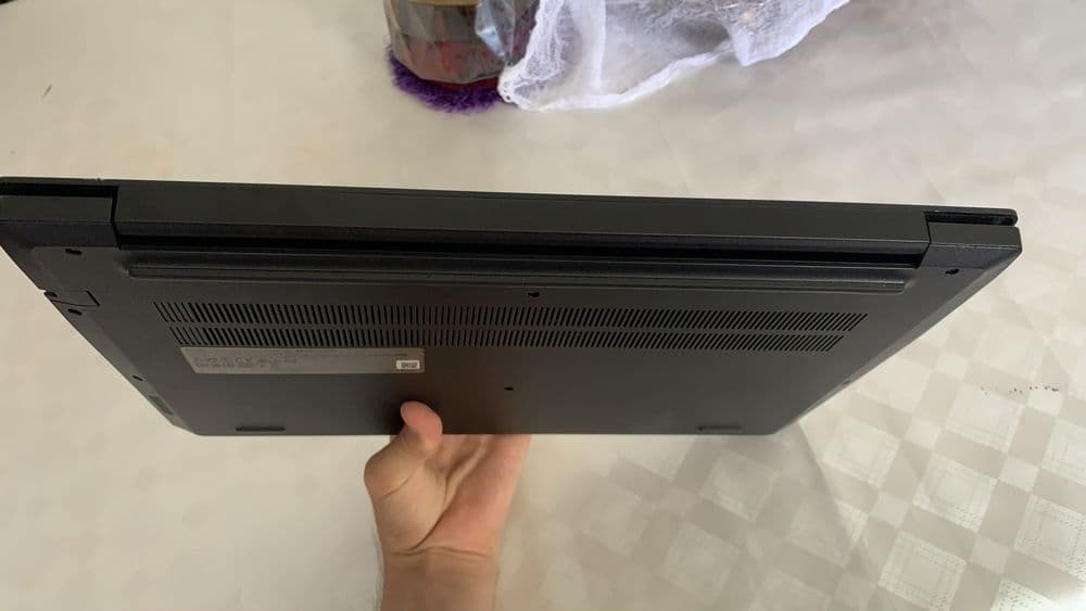 Lenovo v15 g4 amn sotiladi — 7
