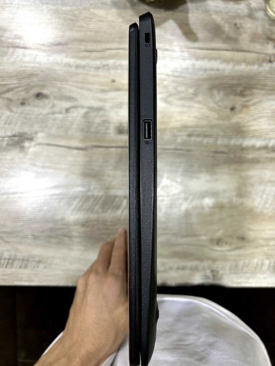 Acer notebook core i3 — 2