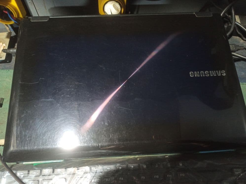 Noutbuk. Samsung Sens RF510 — 3