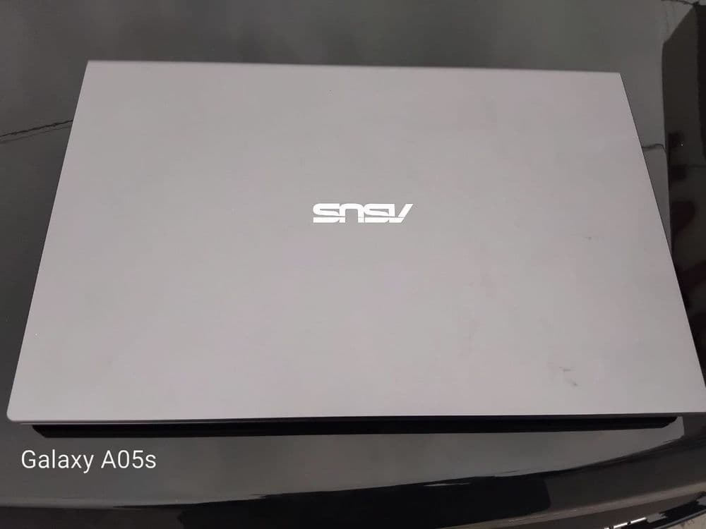 Noutbuk "ASUS X 515A " Core i3 — 2
