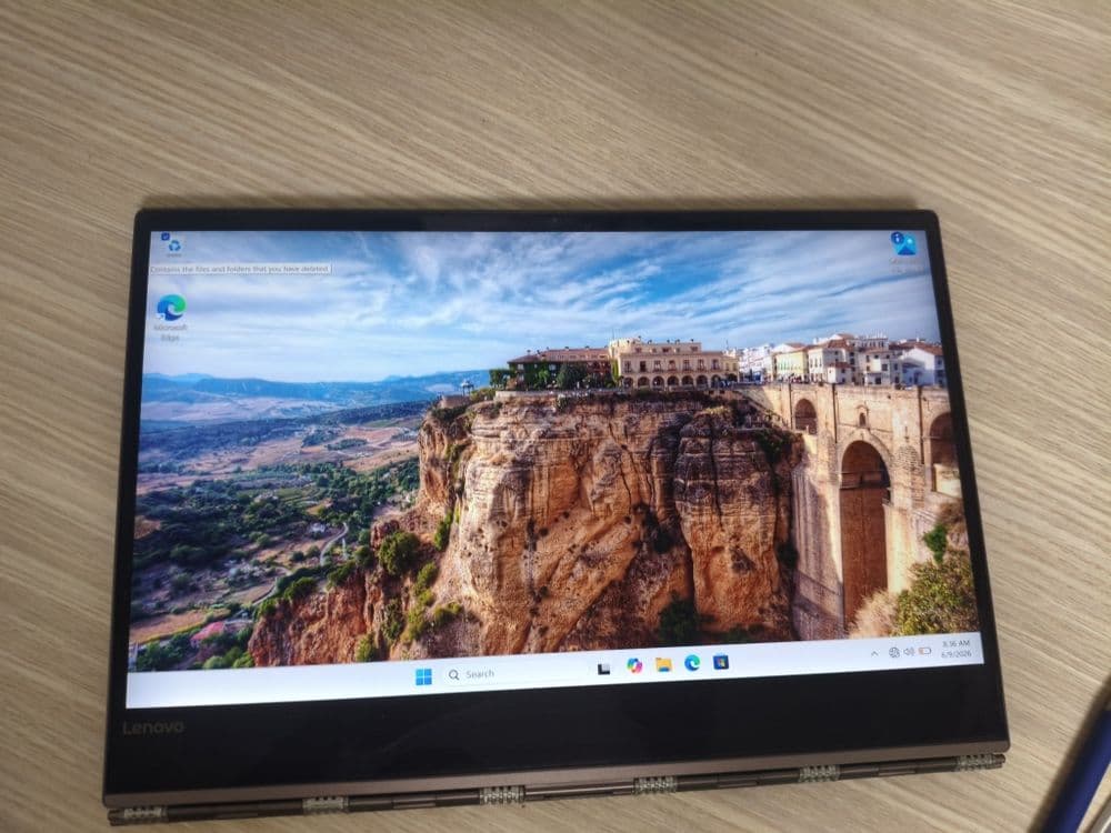 Lenovo Yoga x360 4K + i7 + 1TB SSD — 3