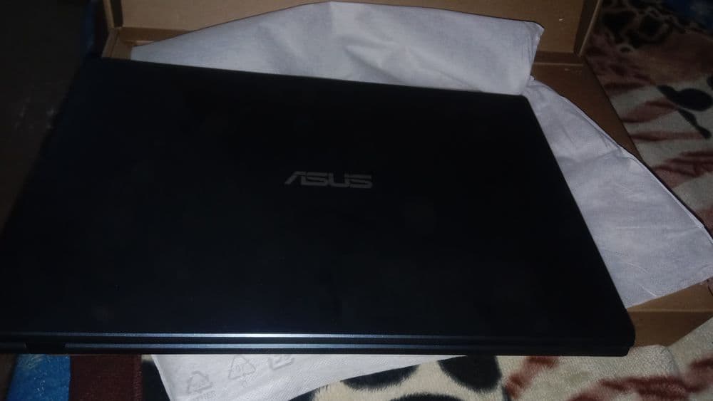 Navtbook ASUS E510M — 3