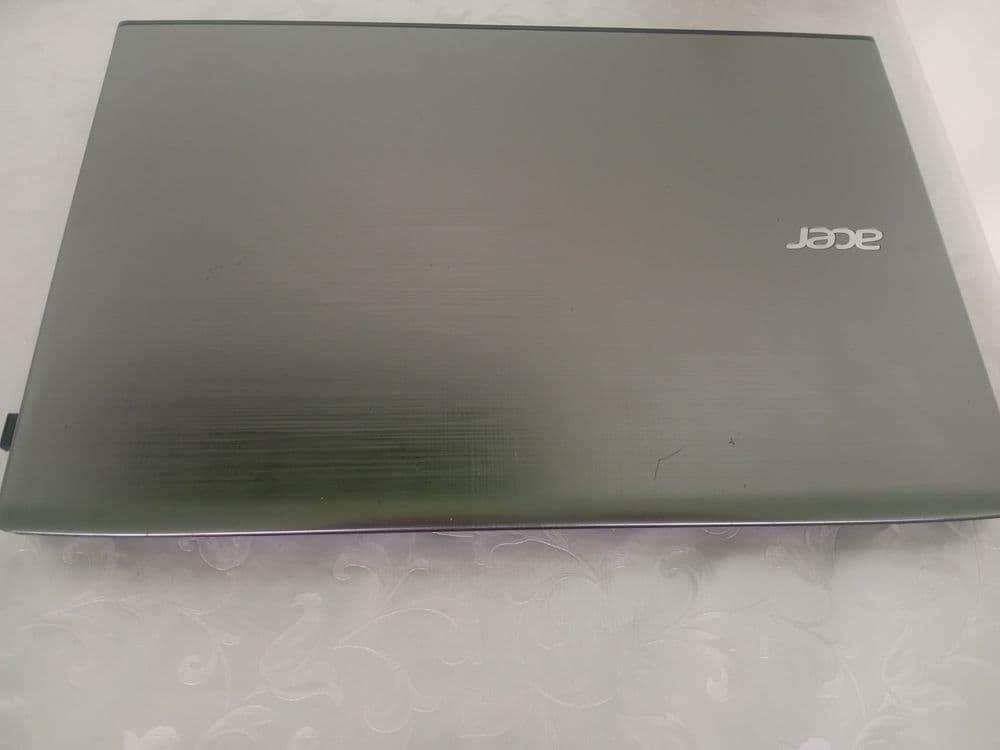 Notbuk Acer. — 2