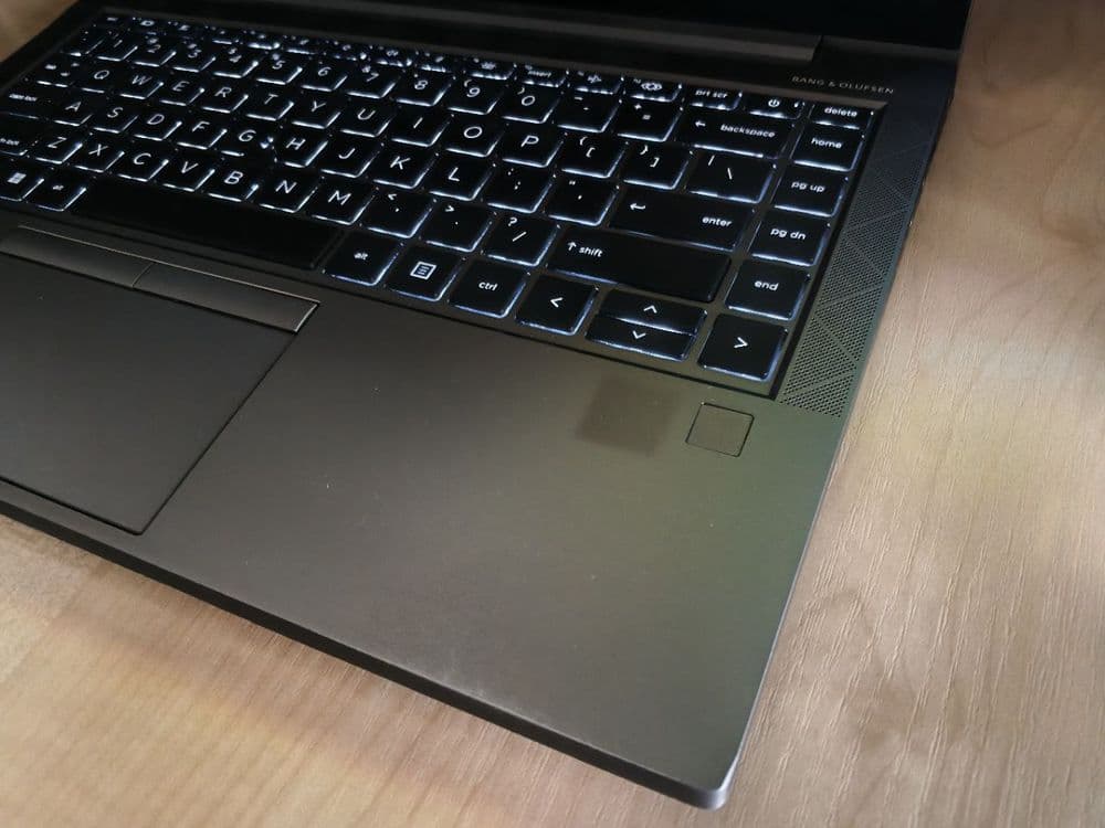 HP ZBook 14 G8 14" IPS FHD / RYZEN 3 PRO 4450U / 8GB DDR4 / 256GB NVMe — 6