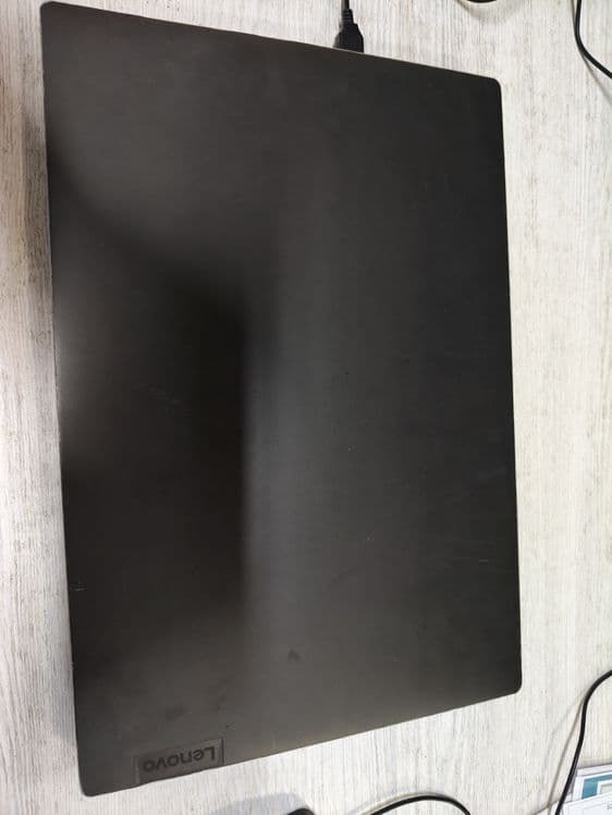 Lenovo noutbuki sotiladi srochna — 3