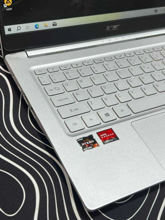Acer Swift 14 Ryzen 7-4700U  8/256/14' inch FHD IPS — 2