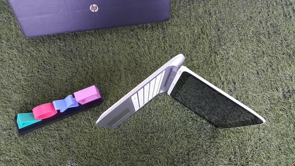SUPER Notebook HP Transformers. { 2+1 }. ORIGINAL. — 8