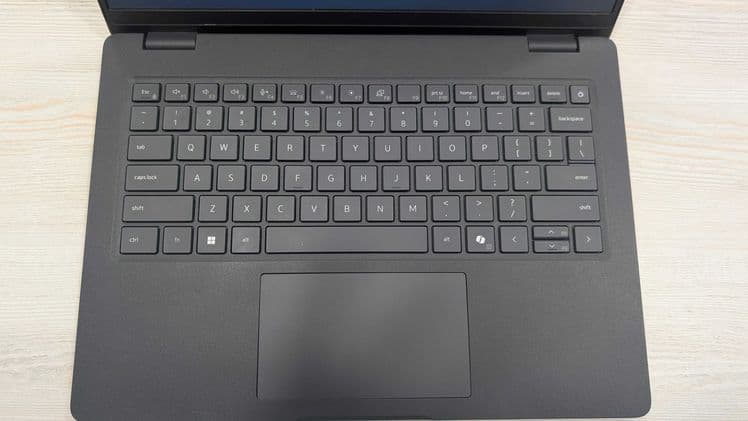 Dell Pro 14 2025 — 4