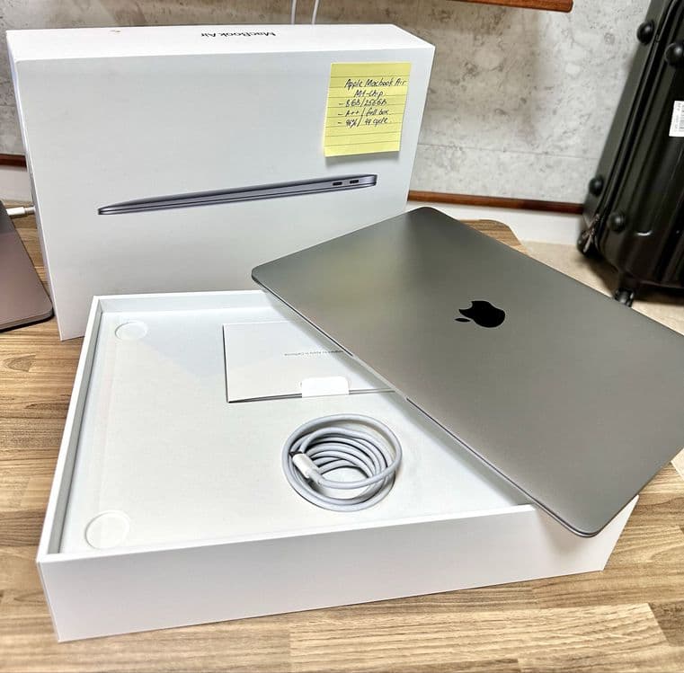 MacBook Air M1 Silver 8/256- Chotkiy noutbuk ( Макбук - Ноутбук ) — 1