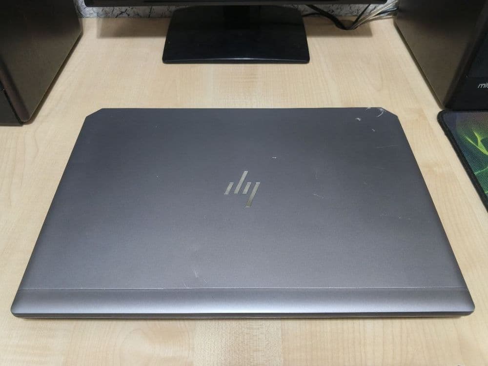 HP ZBook 15 G5 15,6" IPS FHD/CORE i7- 8850H/16GB/512GB NVMe/Quadro 4GB — 4