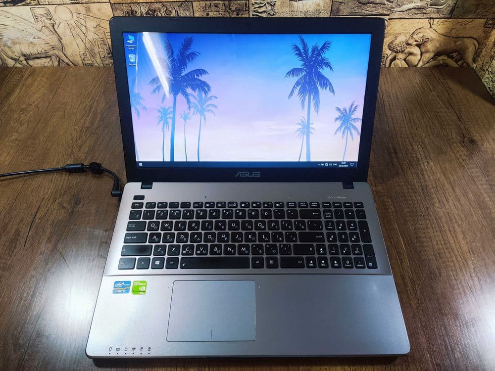 ASUS X550CC i7 3537U RAM 12 GB SSD 256GB NVIDIA GeForce GT 720M 2 GB — 2