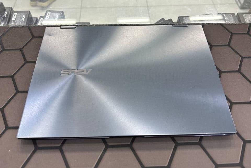 Asus Zenbook Flip 13 i7 / 16GB / 512SSD /OLED Touch  Premium garantiya — 2