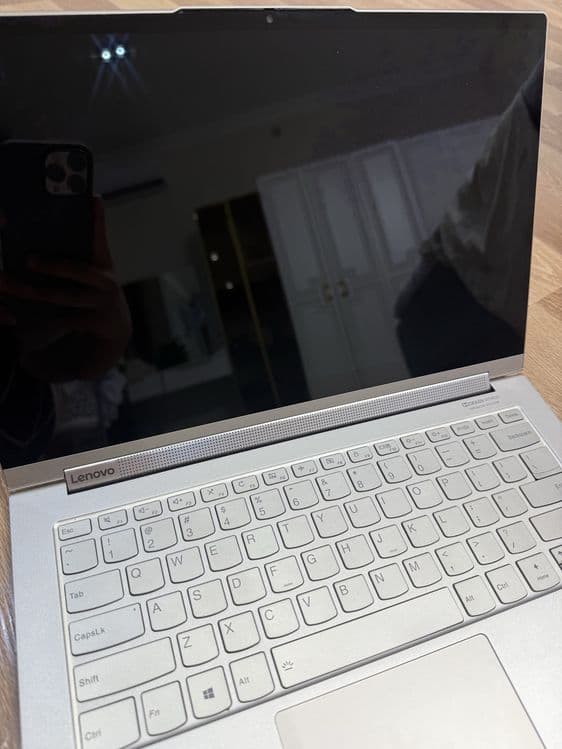 Lenovo Yoga C940 / Core i7 / 16 GB RAM / 1 TB SSD / Premium 2-in-1