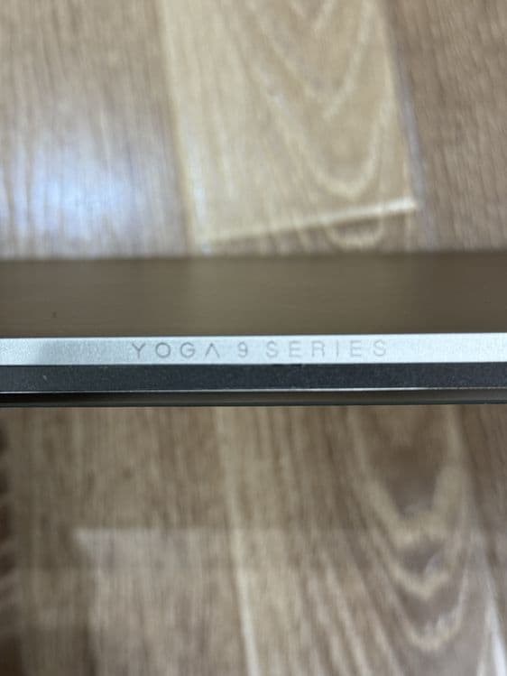 Lenovo Yoga C940 / Core i7 / 16 GB RAM / 1 TB SSD / Premium 2-in-1 — 3