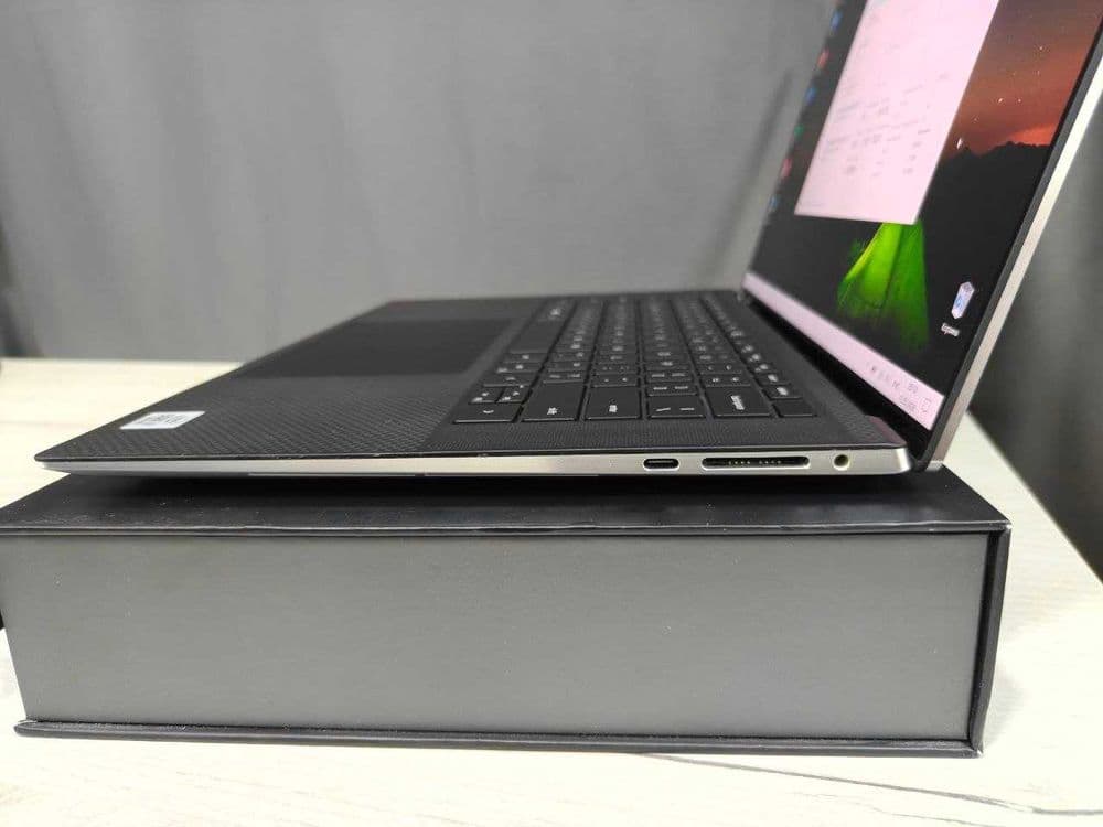 Ultrabook DELL XPS 15 9500  i7-10750H 6/12 5GHz, 16 GB RAM, 256 GB SSD — 5