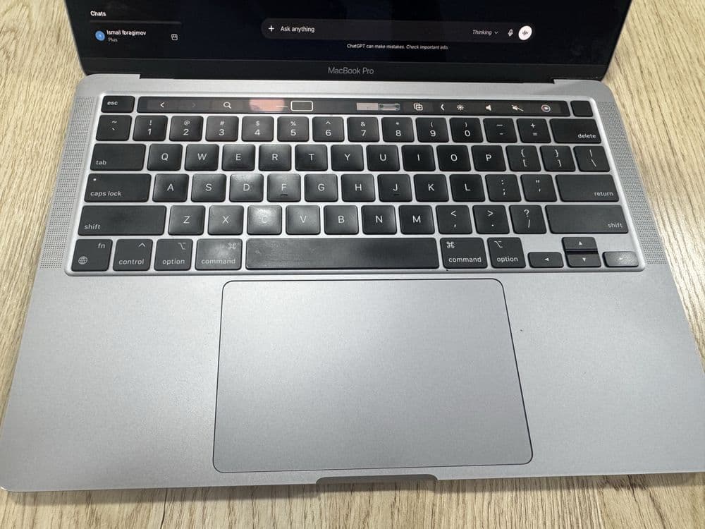 MacBook Pro M1 2020 8/256 GB — 2