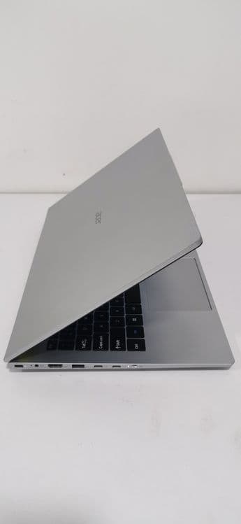 Acer ryzen 7 7730U with radeon graphircs — 4