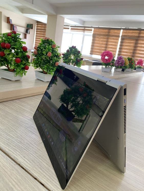 Notbuk HP Core I5 8 avlod srochni sotiladi — 3