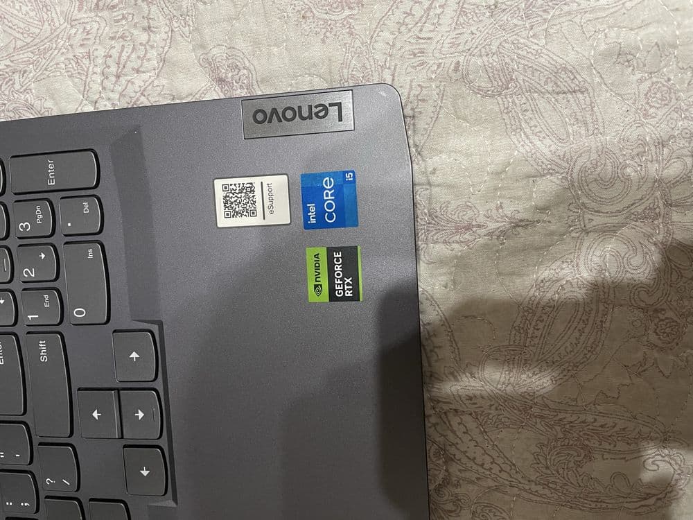Lenovo loq 15IRH8 sotiladi — 4