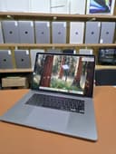 MacBook Pro I9 32gb Ram 16 inch