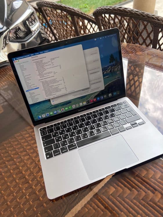 MacBook Air M1 8/256 ideal — 3