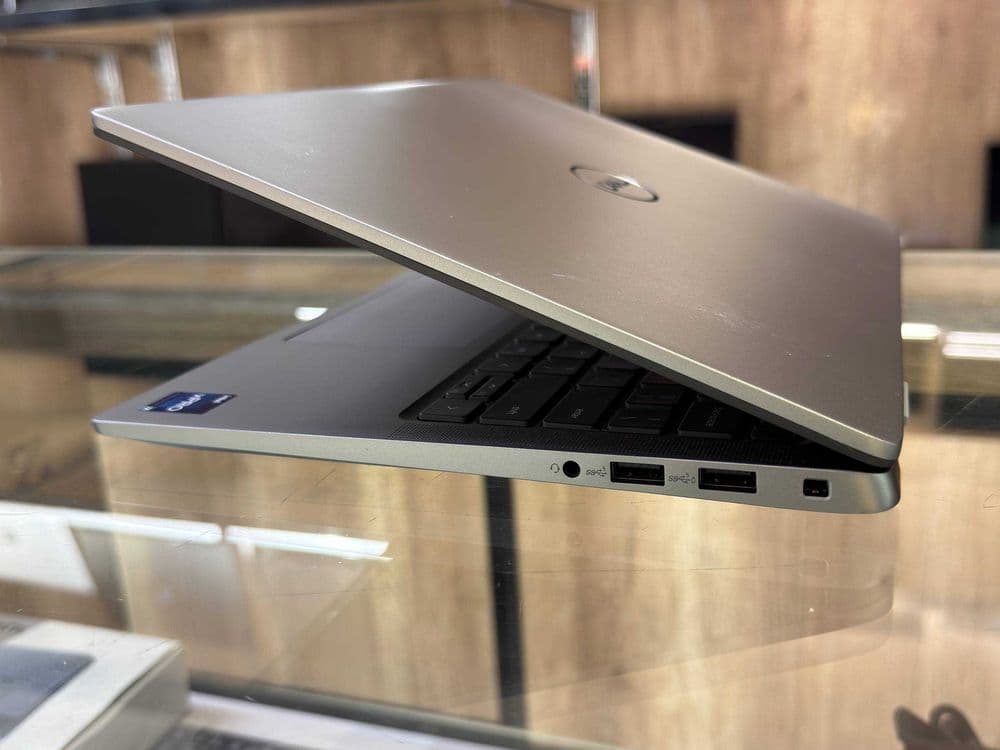DELL Latitude 7440 14" 2.5K ips сенсор Core i7-1365U ram 32 ssd 256 — 3