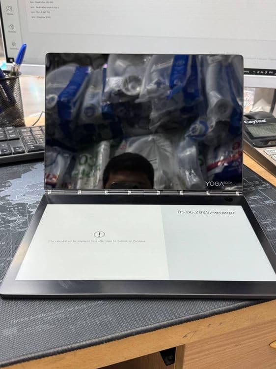 Lenovo Yoga Book sensir Arzon narxga sotiladi 500$ — 6