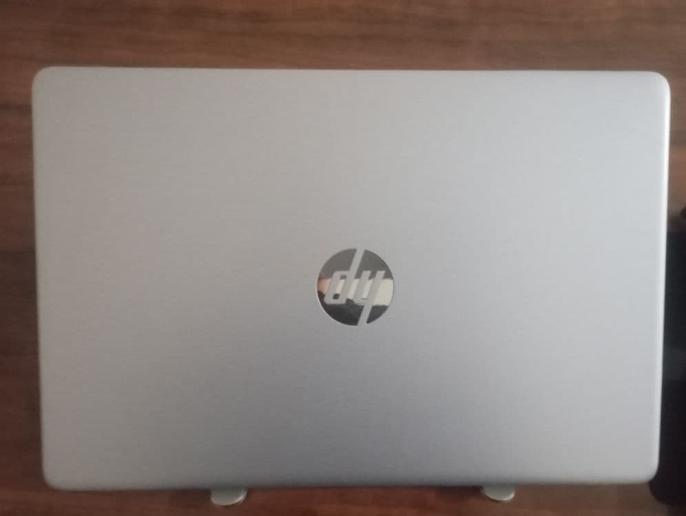 Hp novutbuki olinganiga 6oy boʻldi akalar hamma joyi idiyal — 2