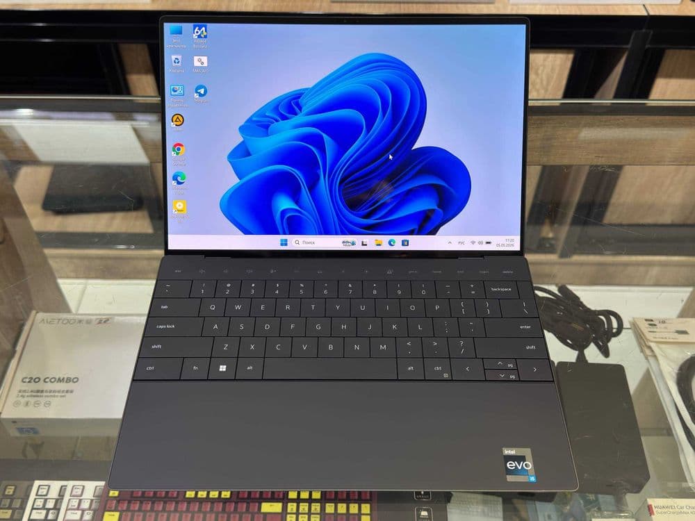 DELL XPS 13 9320 Core i5-1240P RAM 16 Gb ddr5 ssd512 Сенсор 3.5K — 1