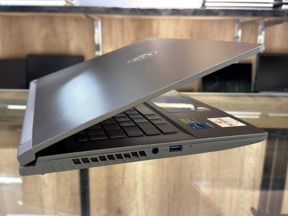 MSI Thin 15 B13VE Core i5-13420H ram 16 ssd 512 NVIDIA RTX 4050 6GB — 2