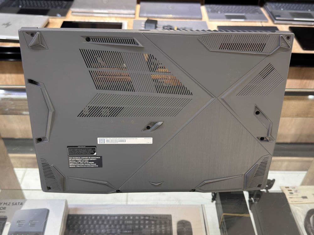 MSI Thin 15 B13VE Core i5-13420H ram 16 ssd 512 NVIDIA RTX 4050 6GB — 6