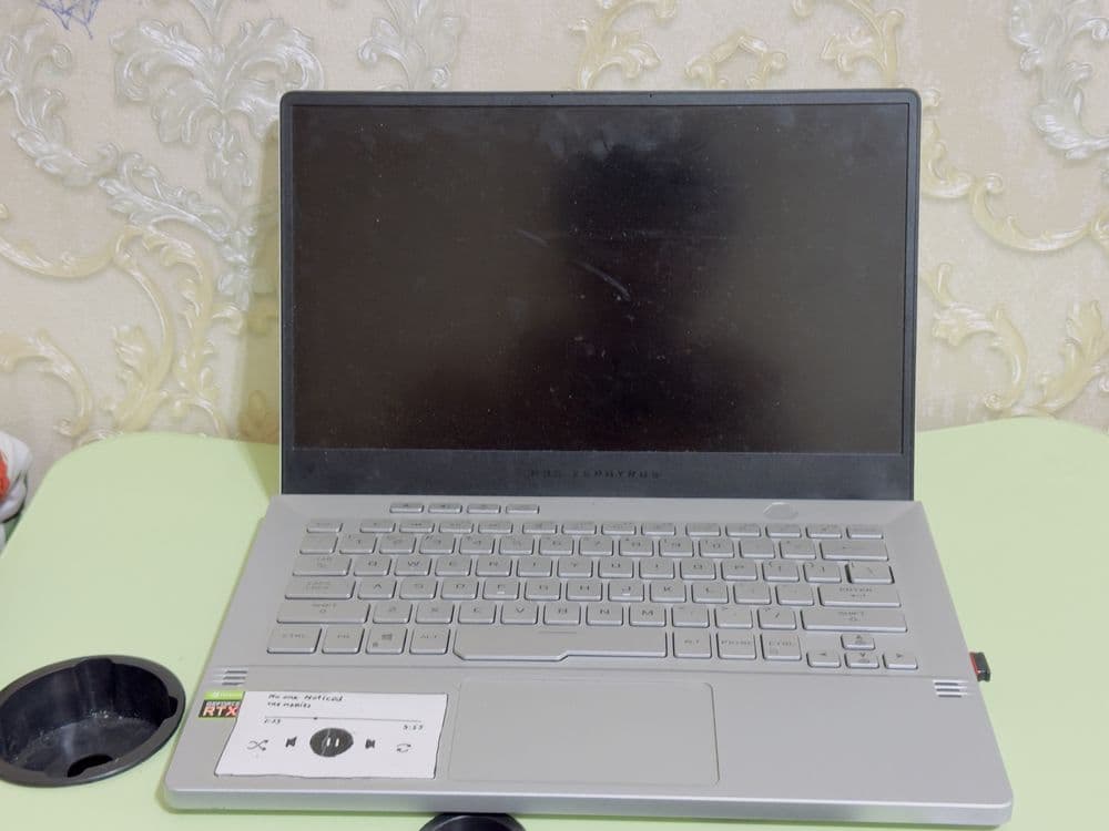 Asus Rog Zephyrus 14 — 1
