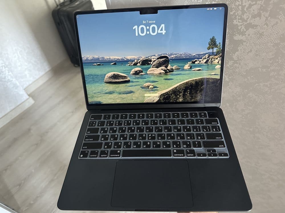Makbuk M2 Air 8/256 — 3