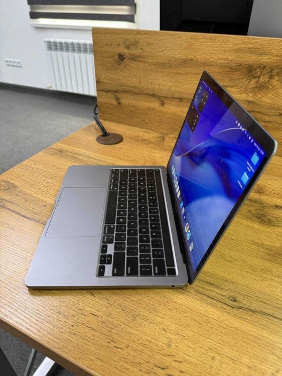 MacBook Pro M2 13" 8/256  86% — 2
