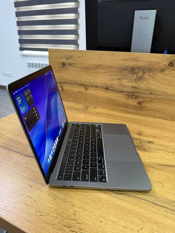 MacBook Pro M2 13" 8/256  86% — 3