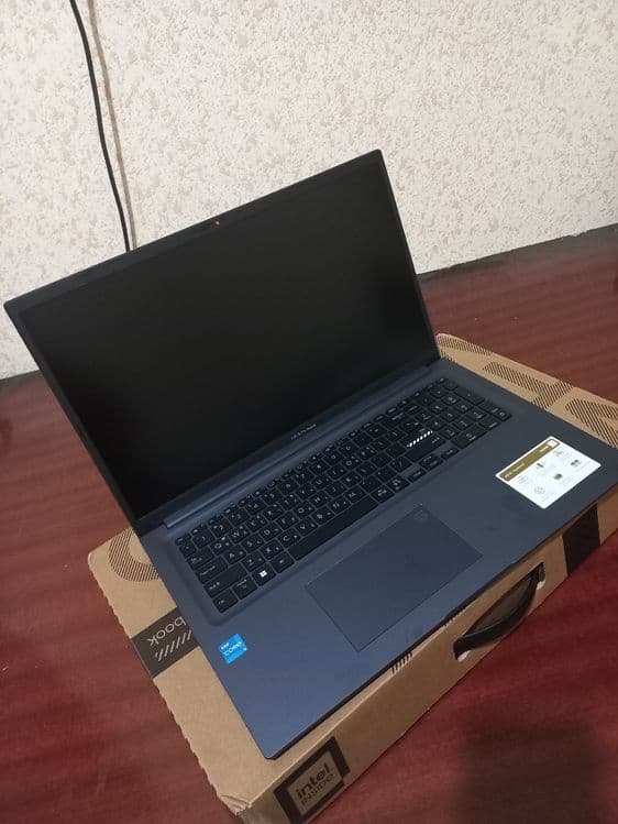 Asus vivobook noutbuk — 3
