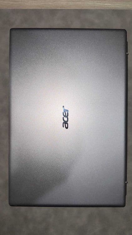 Продаётся ноутбук модель Acer Swift 3 в отличном состоянии