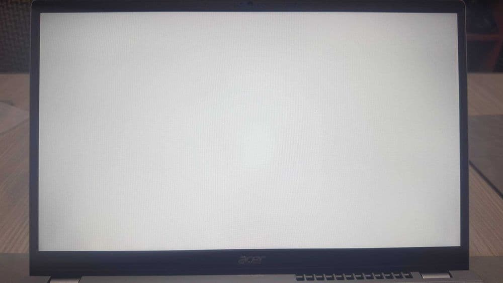 Продаётся ноутбук модель Acer Swift 3 в отличном состоянии — 7