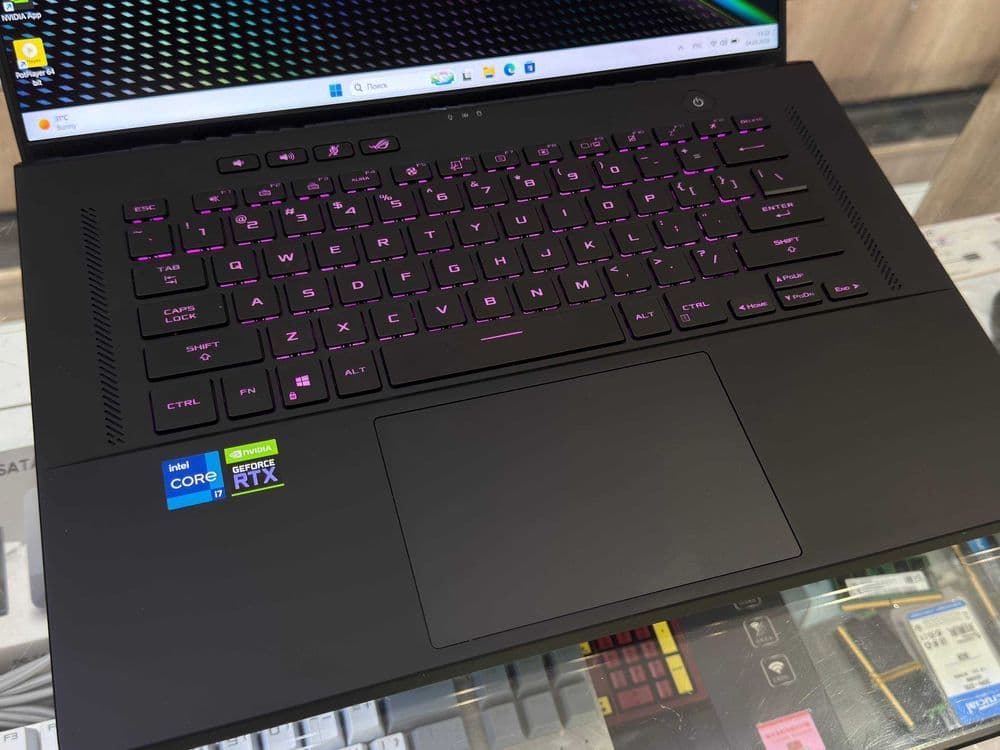 ASUS ROG ZEPHYRUS M16 ore i7-11800H ram 16 ssd 512 RTX 3050Ti 4Gb — 4