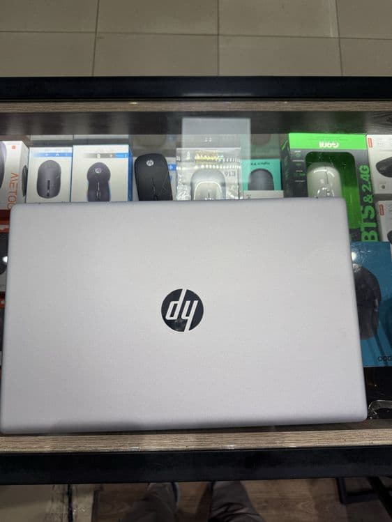 HP 17-cn3068cl FHD+ IPS Intel Core i5-1334U 8GB DDR4 512GB SSD America — 5