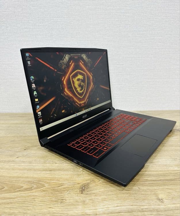 Msi Katana GF76 11UC Gamers — 2