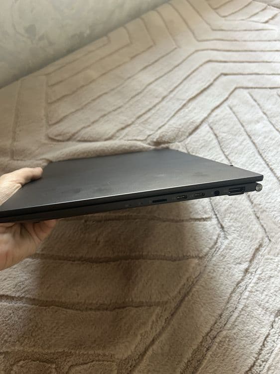 Asus zenbook 14 Oled display — 4