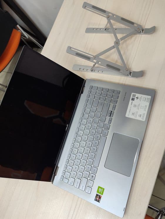 Asus ZenBook Flip 15 — 5