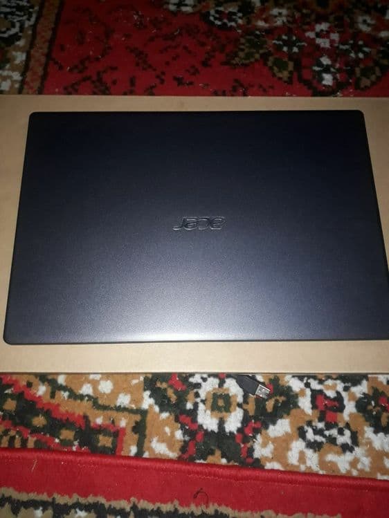 Acer Core i5 1 terabaytlik noutbuk sotiladi — 2
