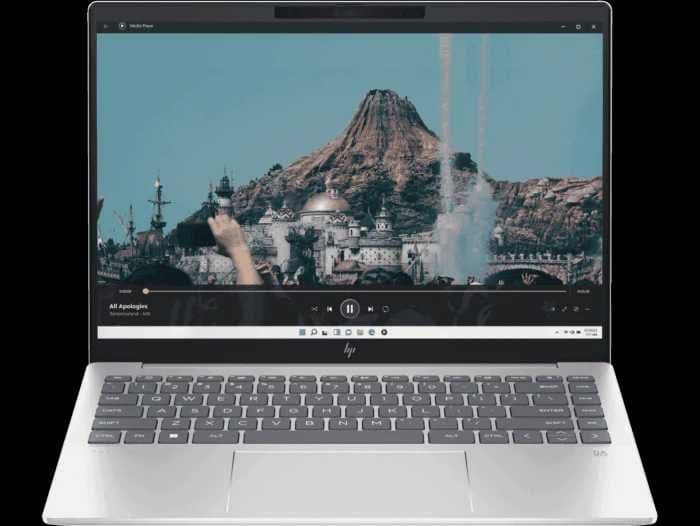 HP Pavilion Plus 14-ey0789AU/14 2.8K OLED 120Hz/R7 7840U/16GB/512GB — 1